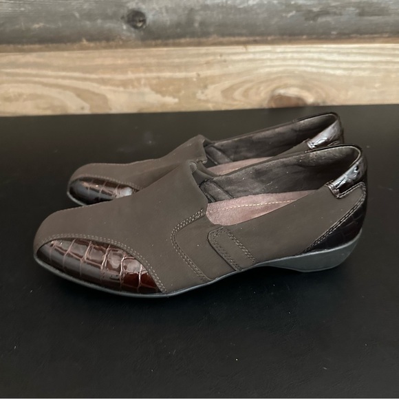 Clarks Womens Slip On Dress Shoes 7.5M Brown Gael Rex Comfort Model Workwear - Picture 2 of 9